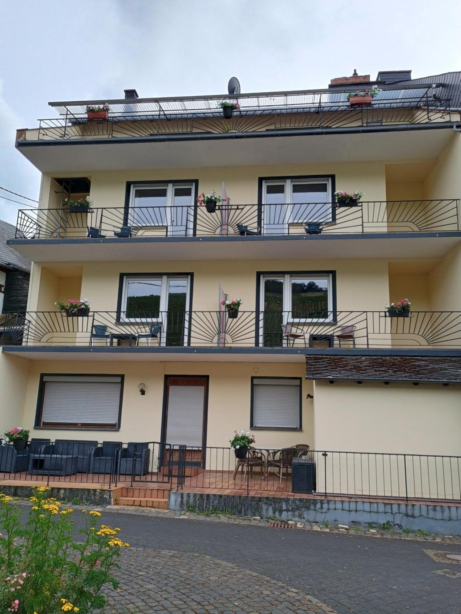 Gasthof Zur Grafschaft Veldenz Esterno foto